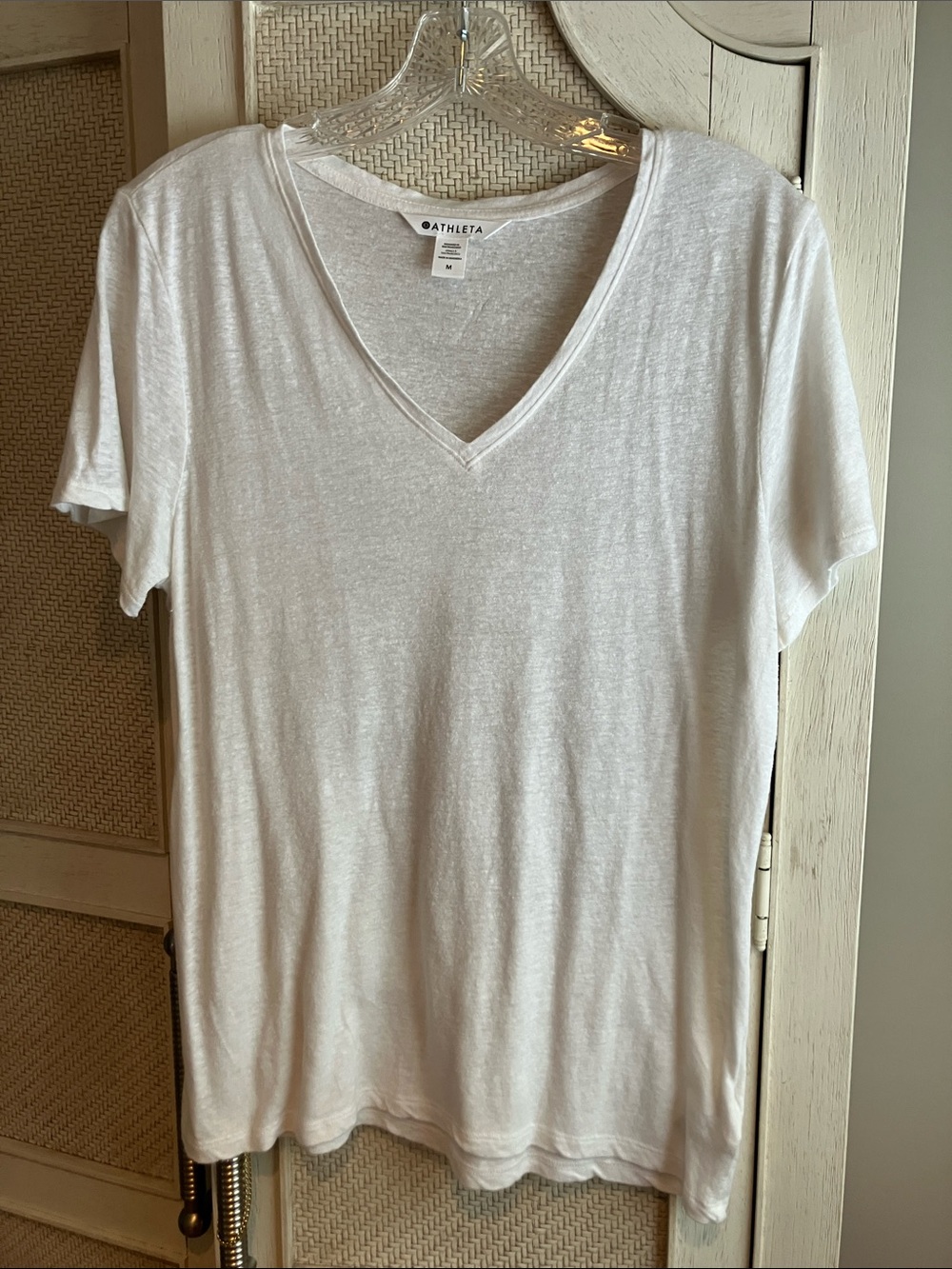 Athleta Getaway V-Neck Tee Medium Linen Blend